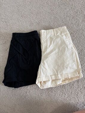 Old Navy 2-Pack Shorts